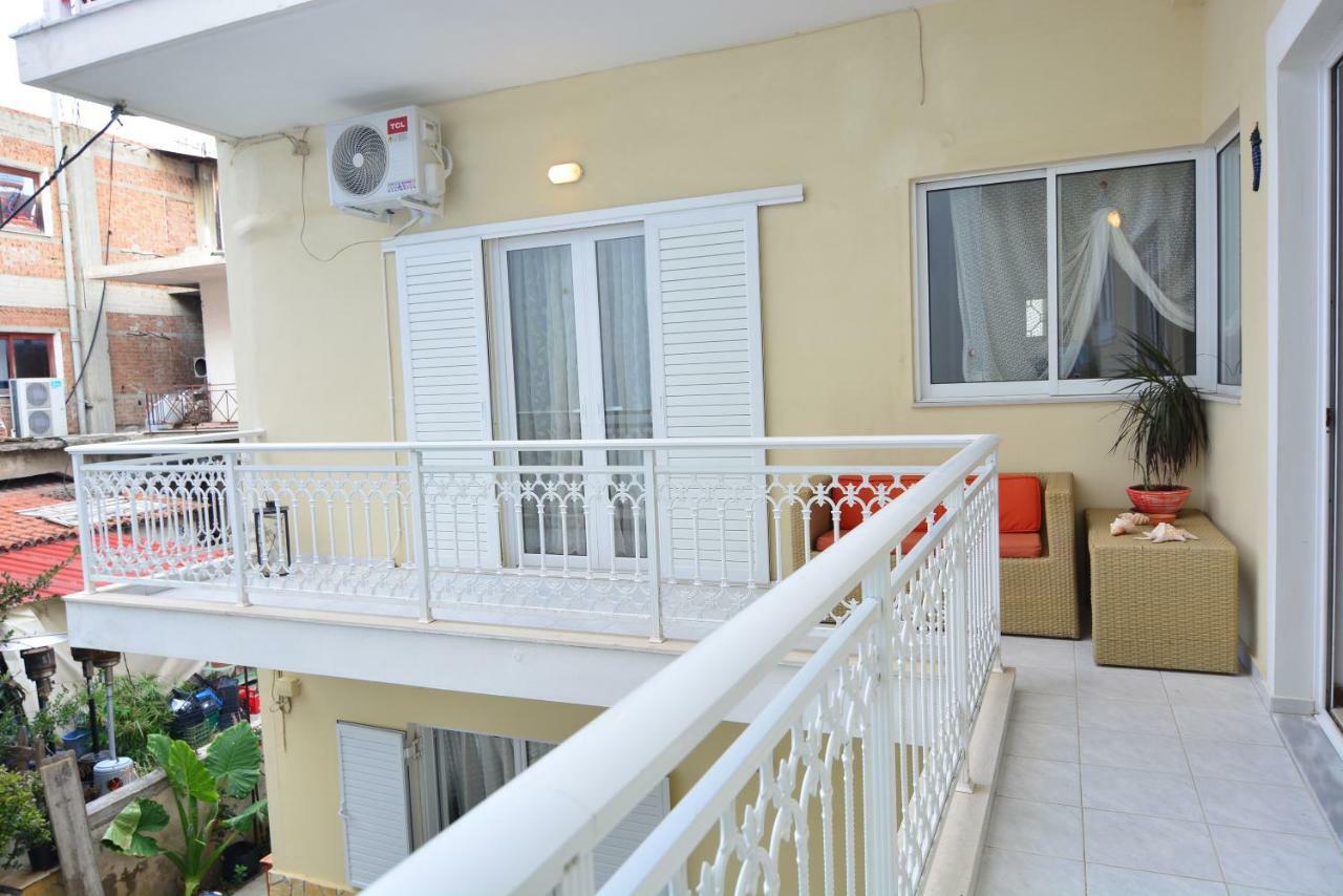 Mara'S Apartments ซิโลกาสโตร ภายนอก รูปภาพ