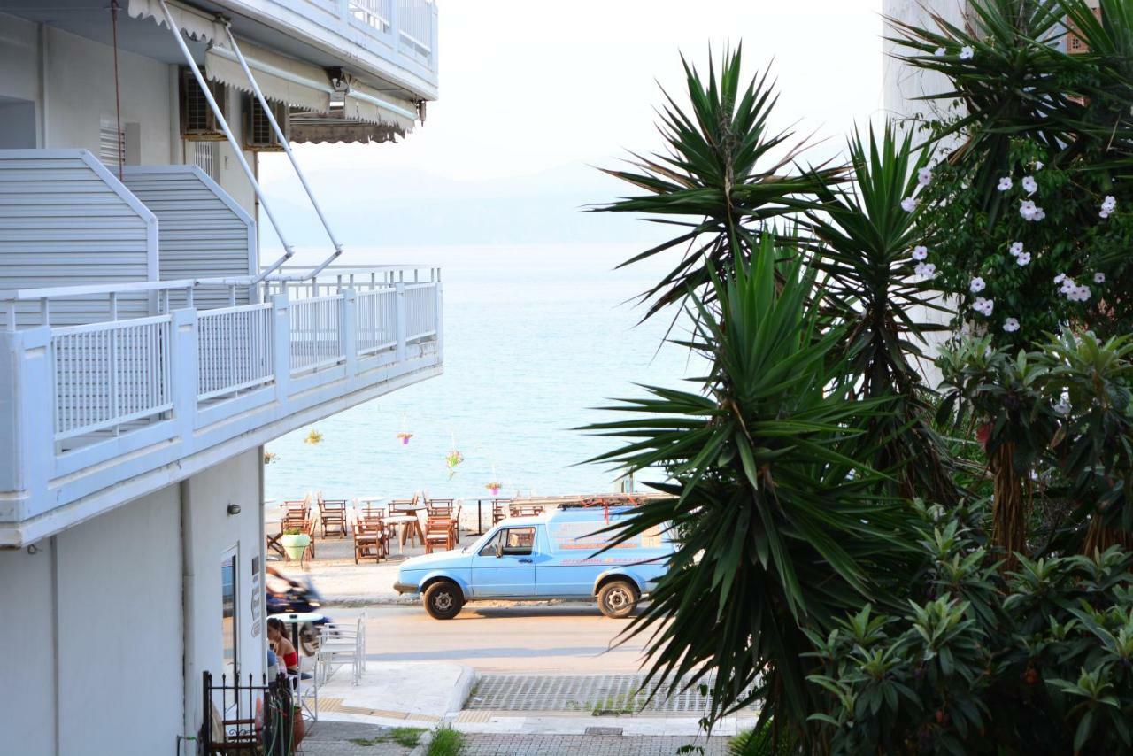 Mara'S Apartments ซิโลกาสโตร ภายนอก รูปภาพ